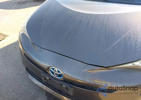 2016 Toyota Prius Two z USA, uszkodzony, nr VIN JTDKBRFU6G3000241